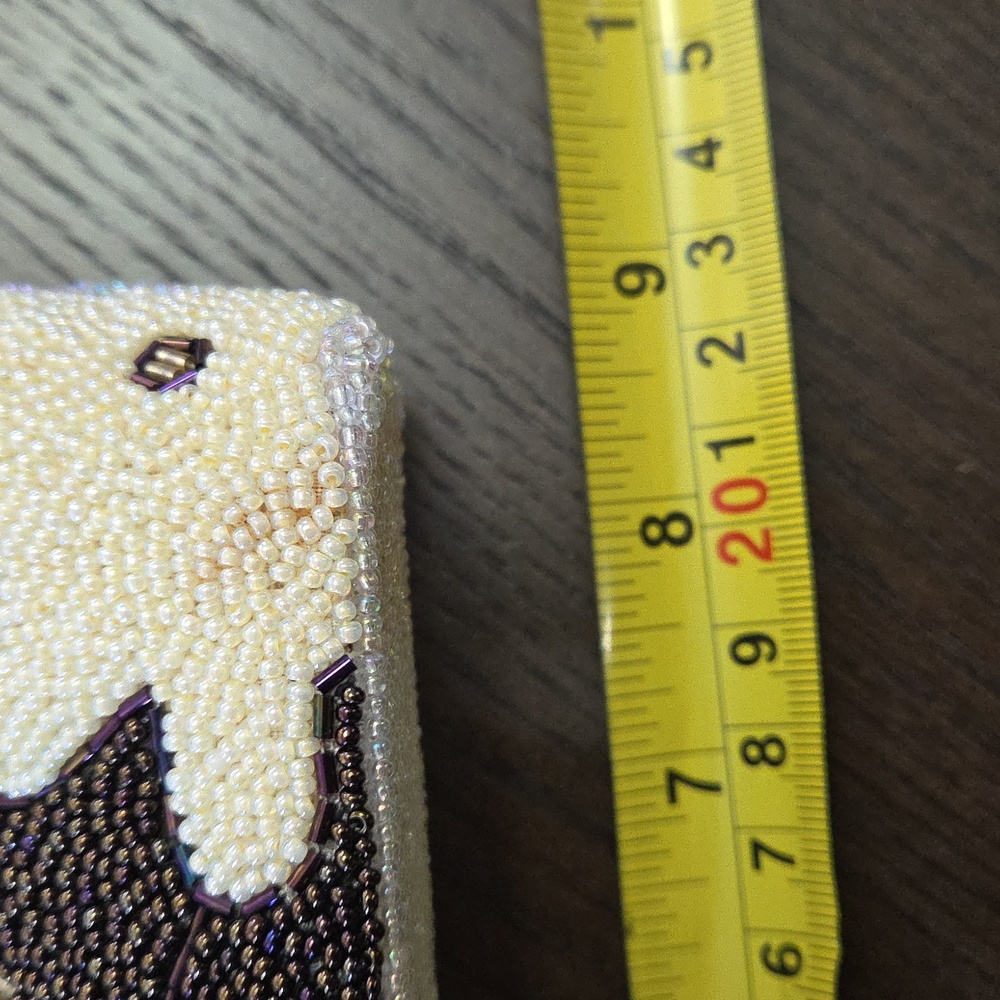 Elegant Floral Beaded Handbag - Picture 8 of 8